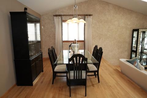 926 Twilight Ln, Wheeling, IL 60090 photo 6