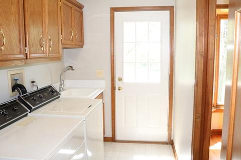 2098 Childs Ct, Wheaton, IL 60187 photo 12