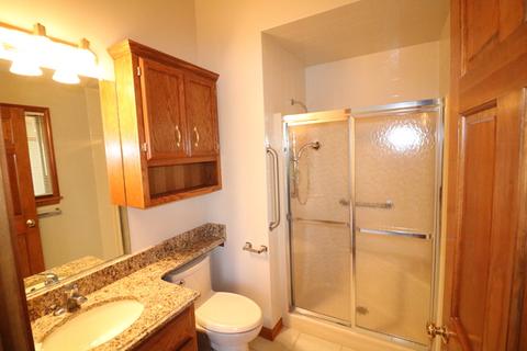 2098 Childs Ct, Wheaton, IL 60187 photo 16