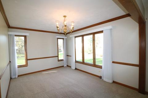 2098 Childs Ct, Wheaton, IL 60187 photo 11