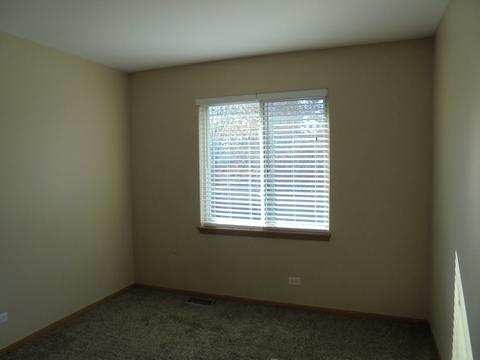 808 Rose Ln, Harvard, IL 60033 photo 8