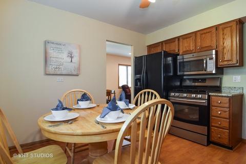 1745 Chippendale Rd, Hoffman Estates, IL 60169 photo 5