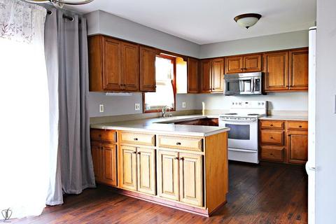 1761 Heather Dr, Aurora, IL 60506 photo 4