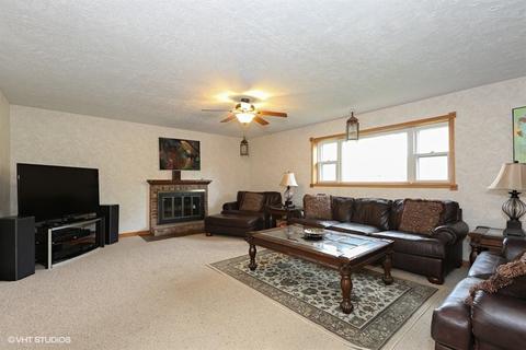 3700 Beth Dr, Morris, IL 60450 photo 5