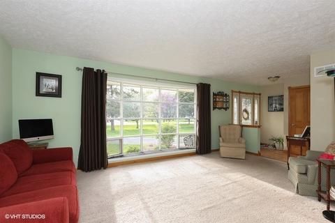 3700 Beth Dr, Morris, IL 60450 photo 2