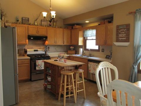 7005 Gallatin Dr, Plainfield, IL 60586 photo 4