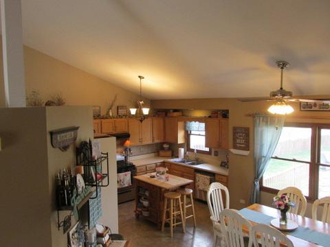 7005 Gallatin Dr, Plainfield, IL 60586 photo 6