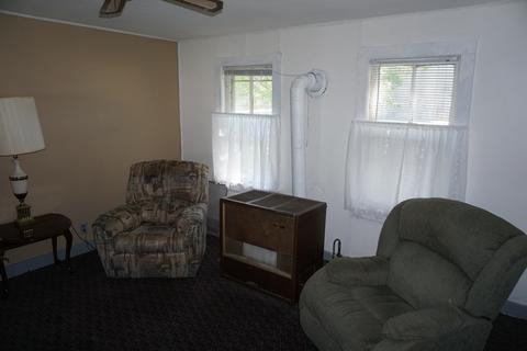 205 S Front St, Danforth, IL 60930 photo 7