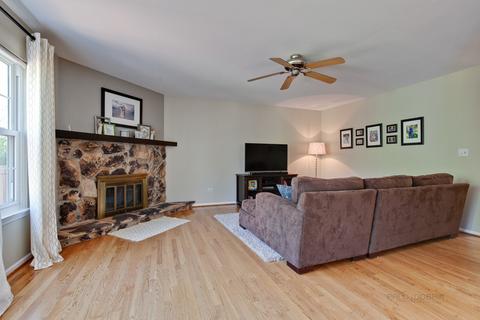 1910 Tanglewood Dr, Algonquin, IL 60102 photo 9