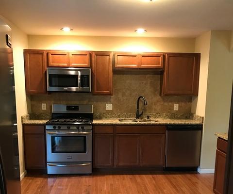 427 Devon Ln, Bolingbrook, IL 60440 photo 2