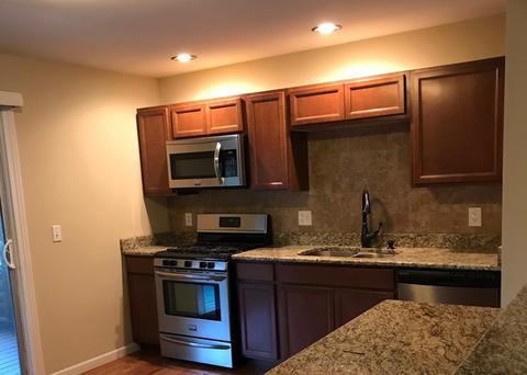427 Devon Ln, Bolingbrook, IL 60440 photo 5