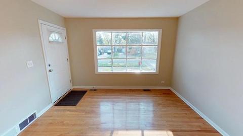 157 Wheeling Ave, Wheeling, IL 60090 photo 5