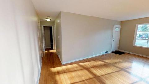 157 Wheeling Ave, Wheeling, IL 60090 photo 6