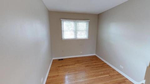 157 Wheeling Ave, Wheeling, IL 60090 photo 10