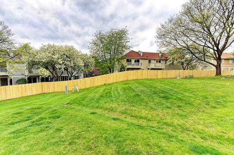 204 Raintree Ct, Aurora, IL 60504 photo 22