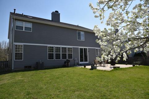 7280 Dada Dr, Gurnee, IL 60031 photo 4