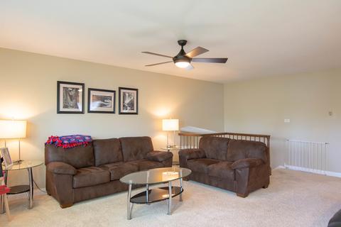 1320 Meyer Rd, Hoffman Estates, IL 60169 photo 7