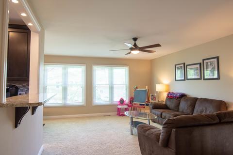 1320 Meyer Rd, Hoffman Estates, IL 60169 photo 6
