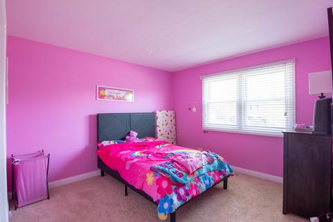 1320 Meyer Rd, Hoffman Estates, IL 60169 photo 14