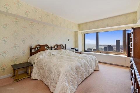 175 E Delaware Pl #8111, Chicago, IL 60611 photo 8