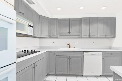 175 E Delaware Pl #8111, Chicago, IL 60611 photo 5