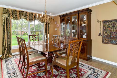 8401 Clynderven Rd, Burr Ridge, IL 60527 photo 9