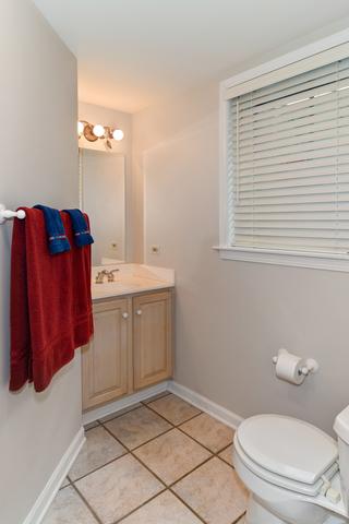 8401 Clynderven Rd, Burr Ridge, IL 60527 photo 23