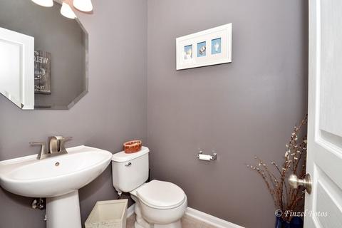 2714 Bay View Cir, Algonquin, IL 60102 photo 14