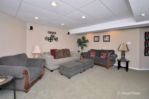 2714 Bay View Cir, Algonquin, IL 60102 photo 12