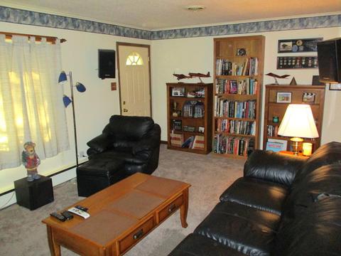 207 Center Pl, Peru, IL 61354 photo 11