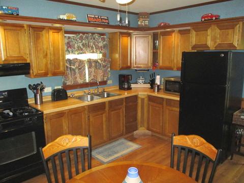 207 Center Pl, Peru, IL 61354 photo 7