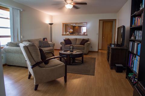 504 E Cleveland St, Spring Valley, IL 61362 photo 3