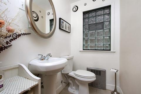 1651 E 84th Pl, Chicago, IL 60617 photo 10