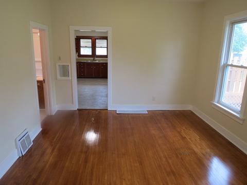407 Orchard St, Elgin, IL 60123 photo 8
