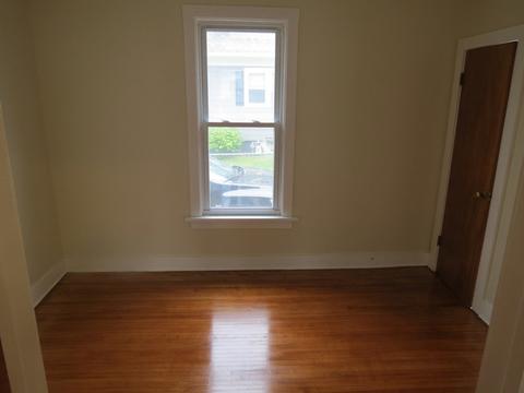 407 Orchard St, Elgin, IL 60123 photo 12