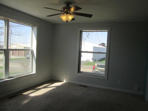 513 S Third St, Peotone, IL 60468 photo 5