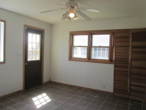513 S Third St, Peotone, IL 60468 photo 4