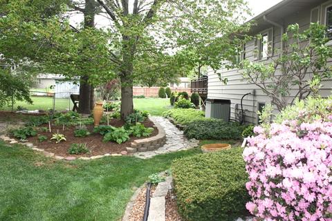 1370 N Samara Ave, Kankakee, IL 60901 photo 2