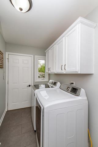 555 Newark Ln, Hoffman Estates, IL 60169 photo 20