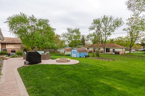 555 Newark Ln, Hoffman Estates, IL 60169 photo 22