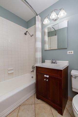 555 Newark Ln, Hoffman Estates, IL 60169 photo 19