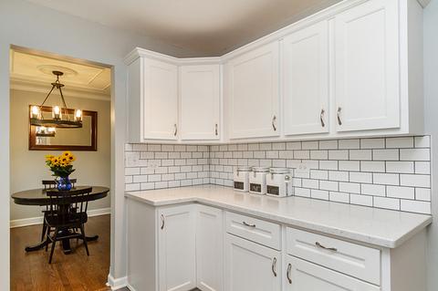555 Newark Ln, Hoffman Estates, IL 60169 photo 10