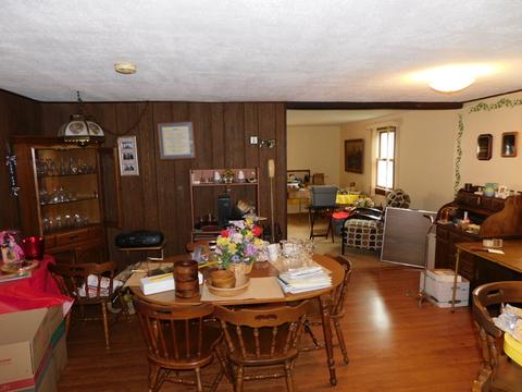 325 E 3rd St, East Dundee, IL 60118 photo 6