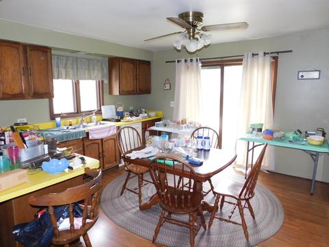 325 E 3rd St, East Dundee, IL 60118 photo 7