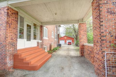 517 E Bodman St, Bement, IL 61813 photo 4