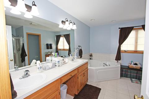 13265 Blackstone Ln, Plainfield, IL 60585 photo 13