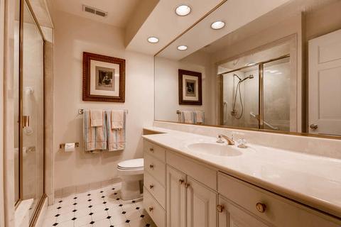 1101 E Grant Dr, Des Plaines, IL 60016 photo 17