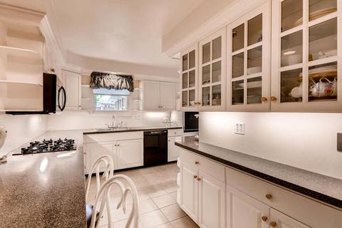 1101 E Grant Dr, Des Plaines, IL 60016 photo 2