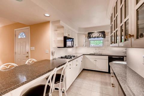 1101 E Grant Dr, Des Plaines, IL 60016 photo 5