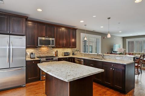 641 Custer Ave, Evanston, IL 60202 photo 8